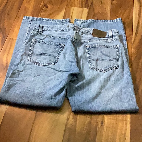 Authentic Signature Levi Strauss & Co. Light Blue Wash, Low Bootcut Jeans - Picture 4 of 8